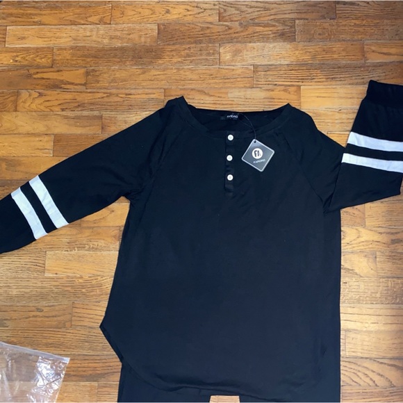 NWT Jogging pant& comfy Henley style top black with white stripes on right side - Picture 3 of 4